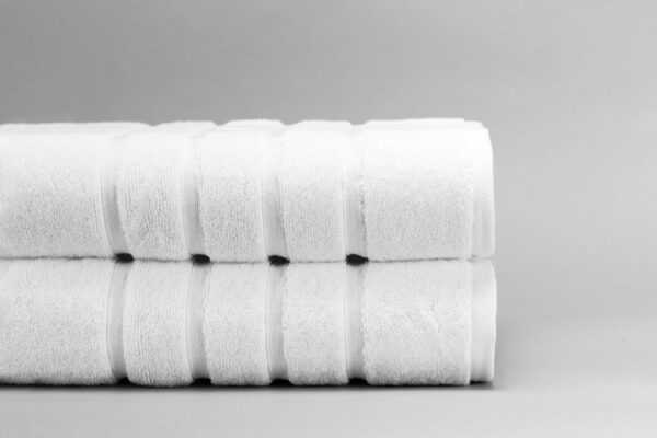 Westin Bath Sheet- 2 Decorative Dobby Rows on One End, Heavenly Label, White (24/Case)